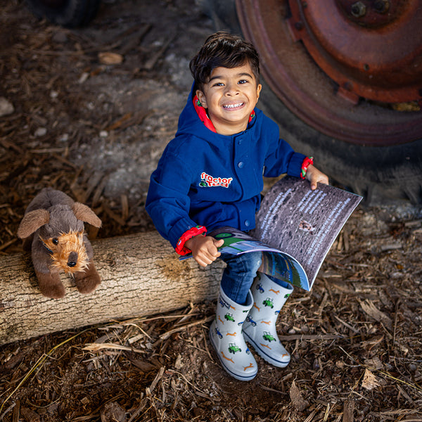 Spuds in Mud Read & Watch Book